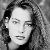 Ayelet Zurer