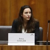 Petra Steger